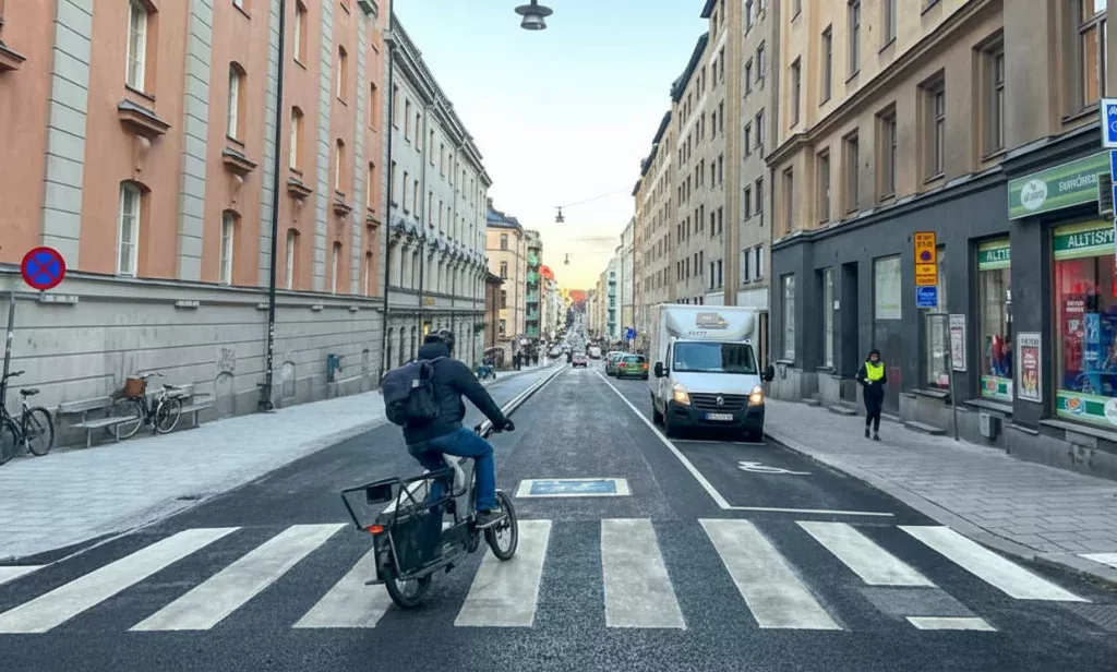 Flyttservice flyttfirma på Surbrunnsgatan på Östermalm, i Stockholm.
