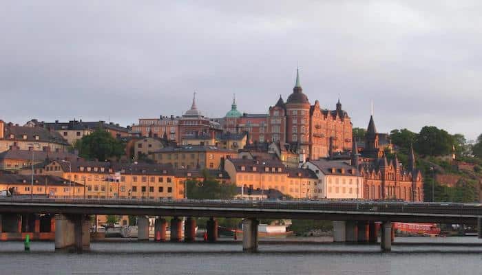 Flyttfirma Södermalm med flytthjälp för privatpersoner och företag